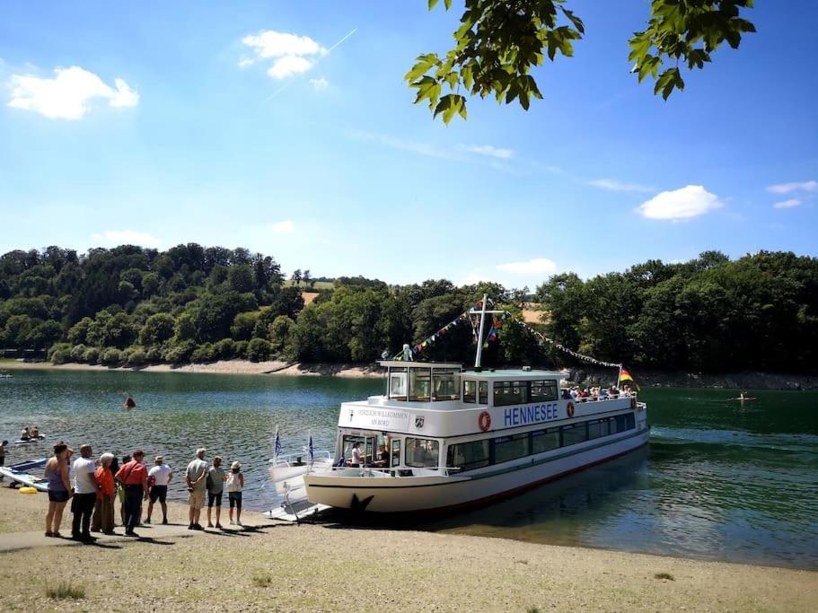 Ferienhaus Lena Im Sauerland Direkt Am Hennesee Мешеде Екстер'єр фото